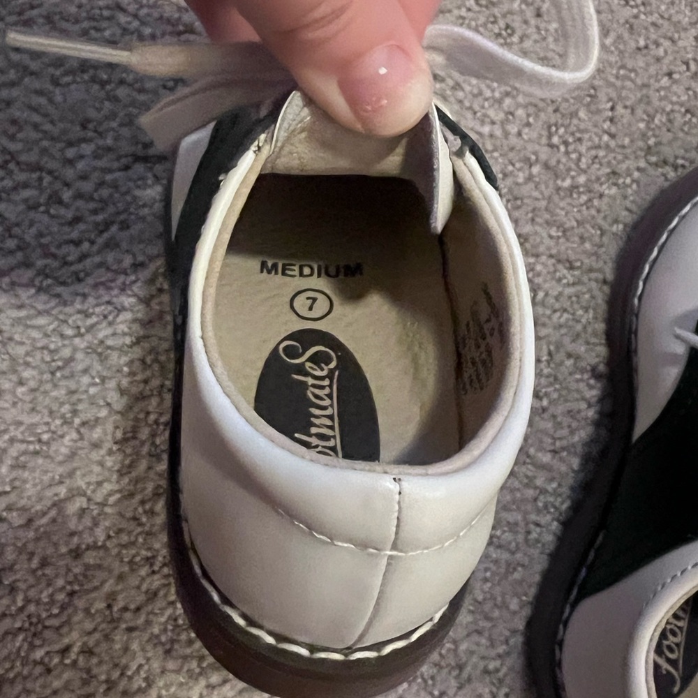 Footmates toddler Oxford shoes, white and navy, Size 7 - Picture 6 of 8
